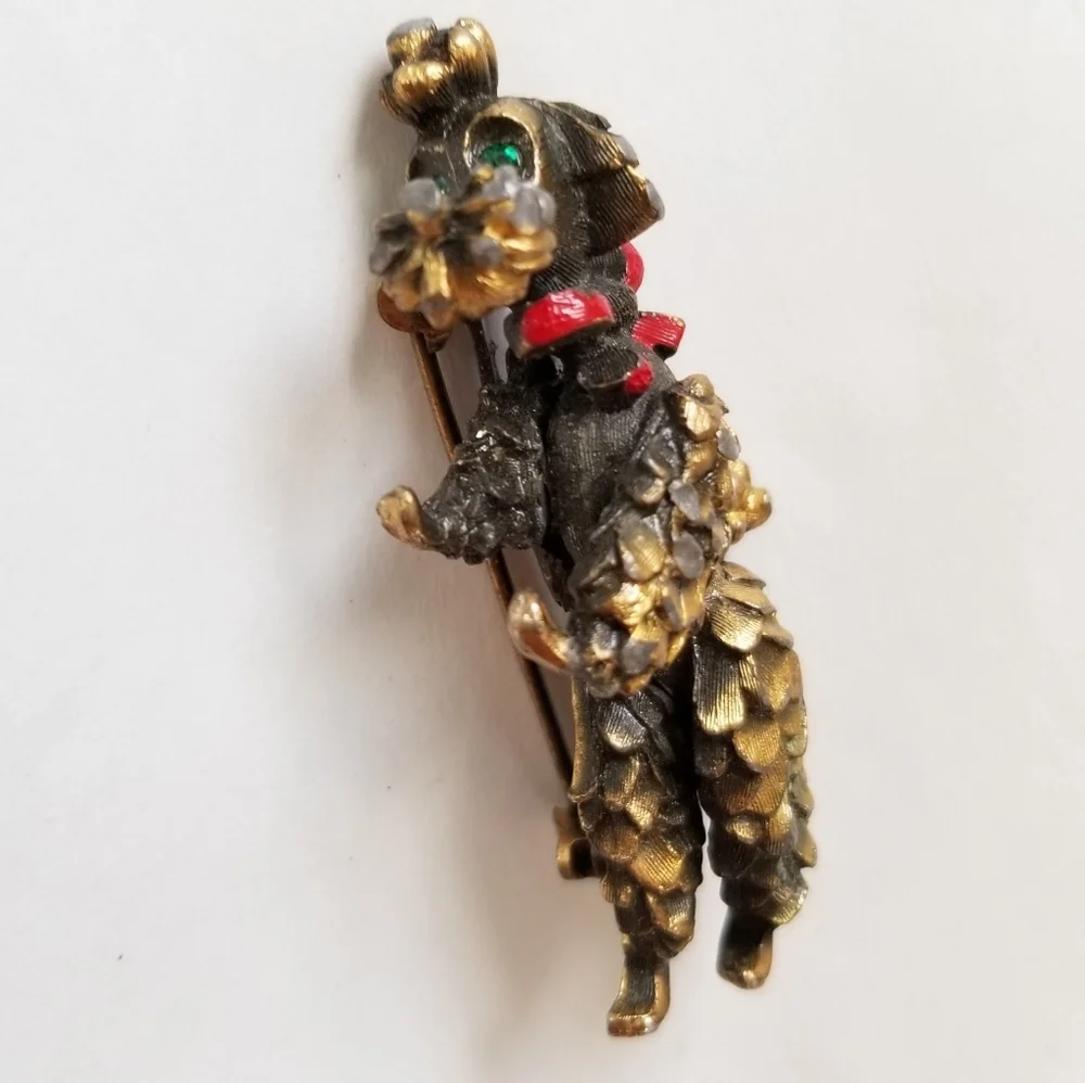 VTG Poodle Goldtone red bow emeral eyes brooch pin